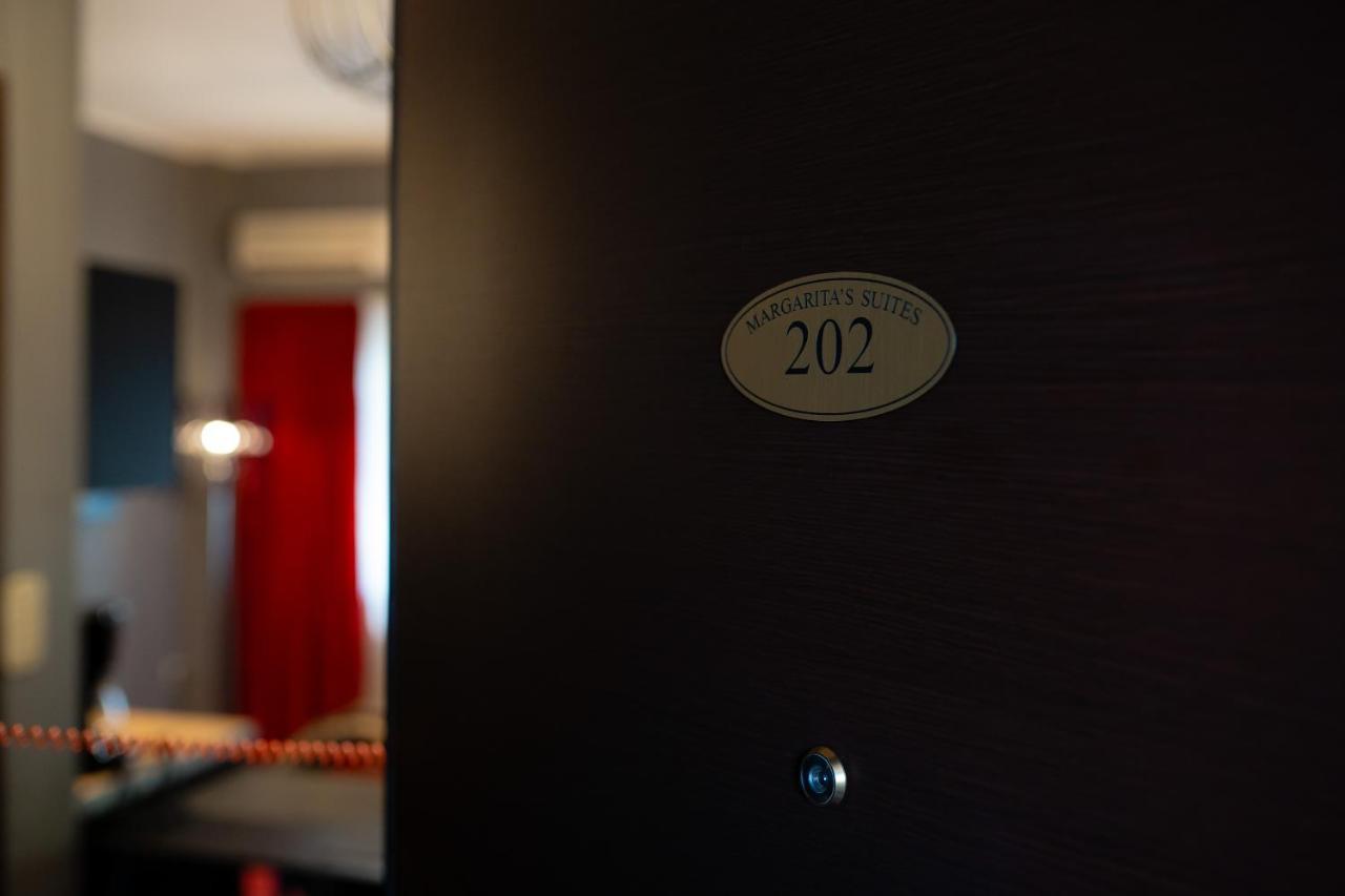 Margarita'S Suites เอเธนส์ ภายนอก รูปภาพ