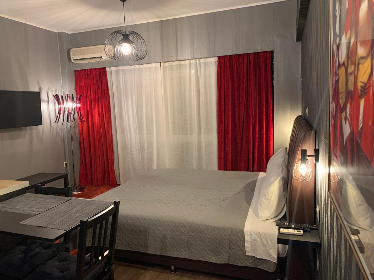 Margarita'S Suites เอเธนส์ ภายนอก รูปภาพ