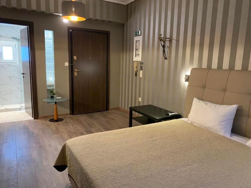 Margarita'S Suites เอเธนส์ ภายนอก รูปภาพ