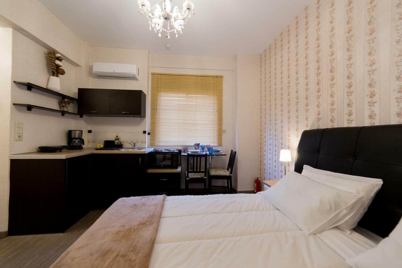 Margarita'S Suites เอเธนส์ ภายนอก รูปภาพ
