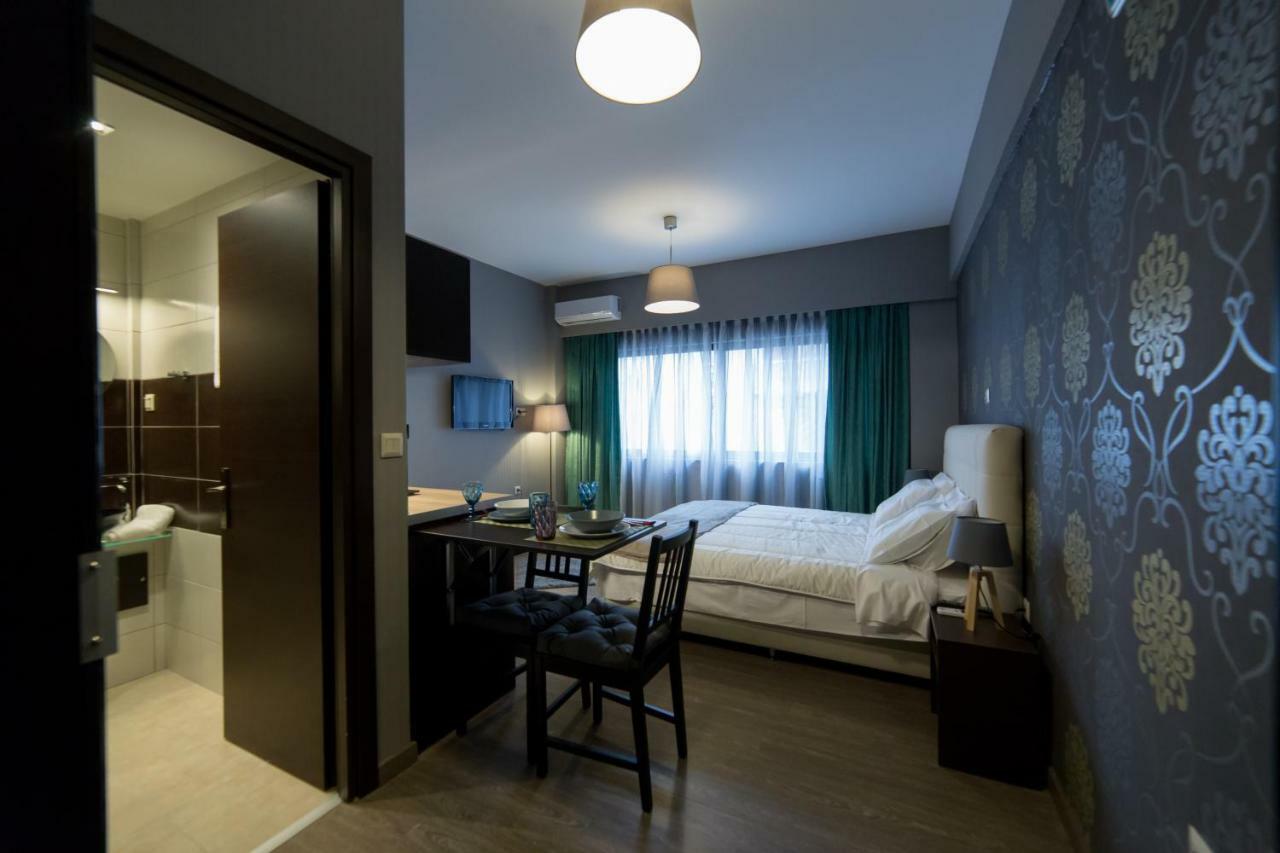 Margarita'S Suites เอเธนส์ ภายนอก รูปภาพ