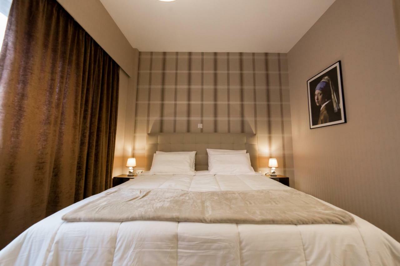 Margarita'S Suites เอเธนส์ ภายนอก รูปภาพ