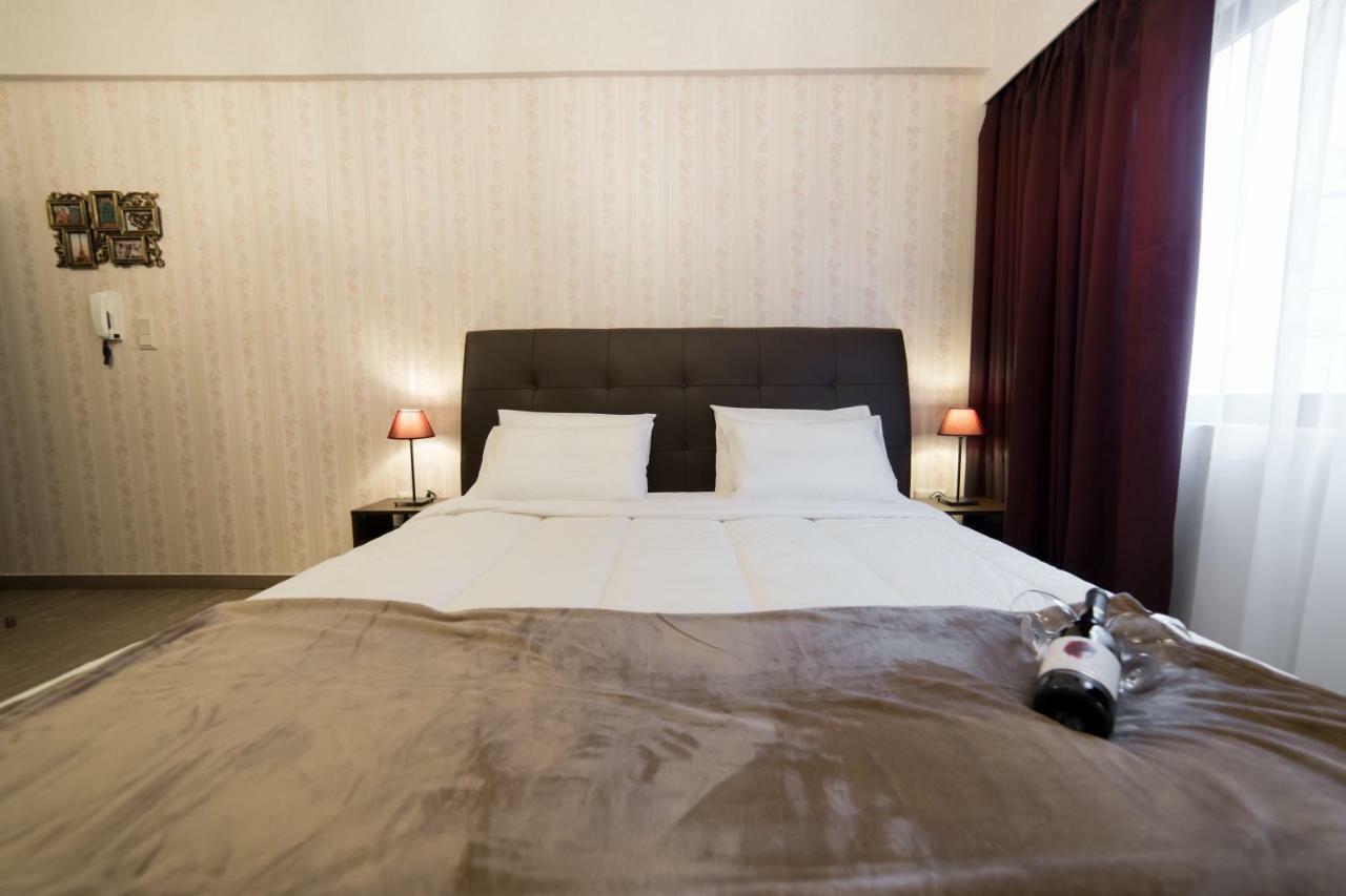 Margarita'S Suites เอเธนส์ ภายนอก รูปภาพ