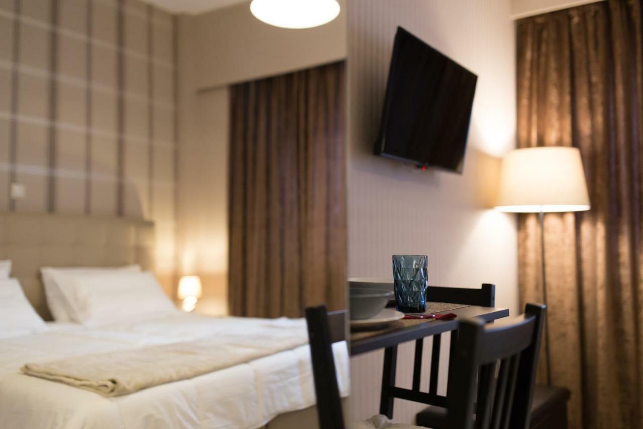 Margarita'S Suites เอเธนส์ ภายนอก รูปภาพ