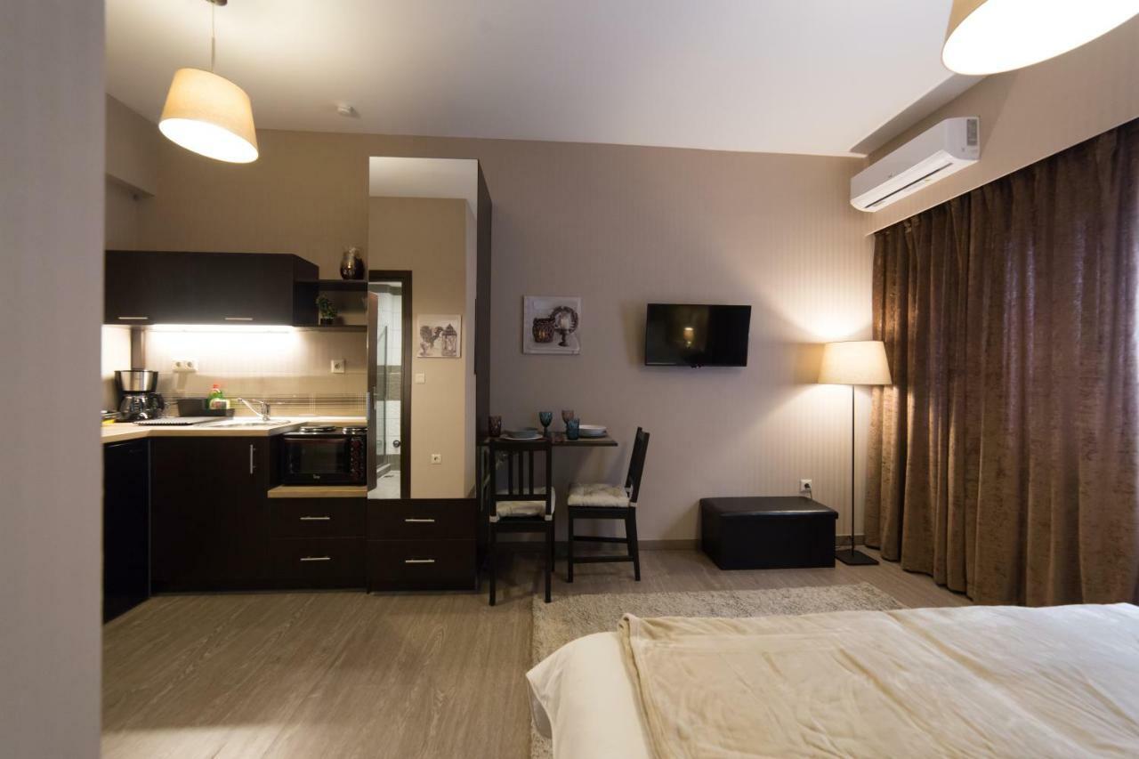 Margarita'S Suites เอเธนส์ ภายนอก รูปภาพ