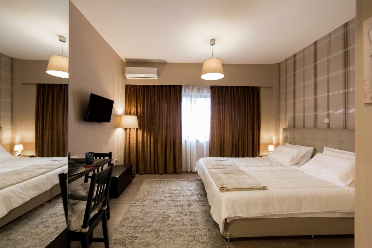 Margarita'S Suites เอเธนส์ ภายนอก รูปภาพ